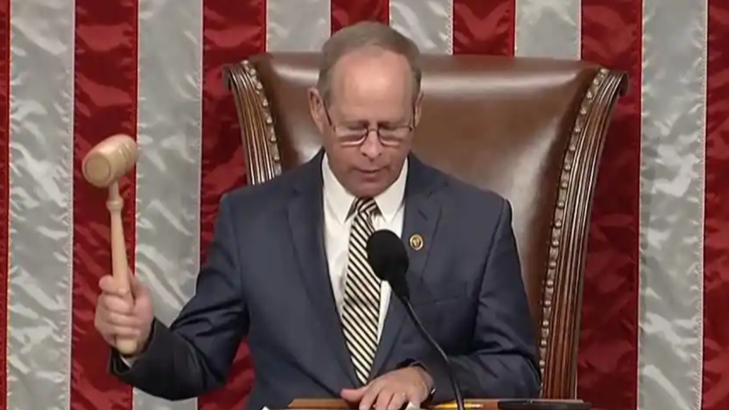 美眾議院通過臨時撥款法案，特朗普即將簽署結(jié)束政府“停擺”