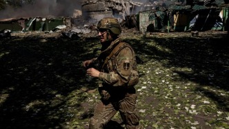 释疑｜泽连斯基直言“太难”，为何俄乌在6万人小城展开一年攻防战？