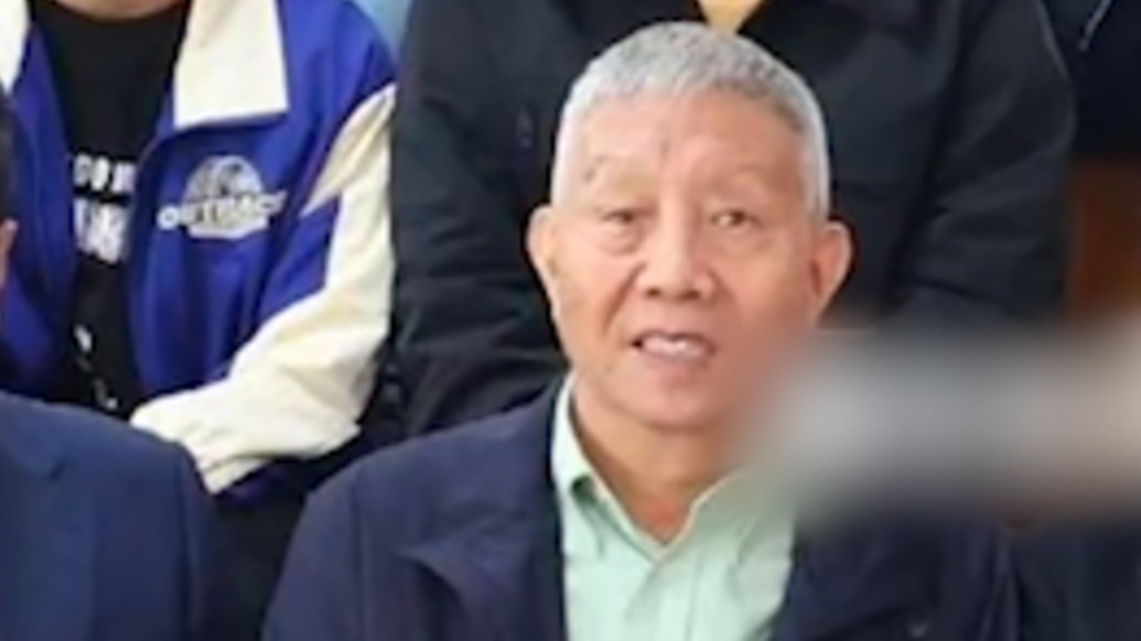 這就是艱苦樸素的奮斗精神，院士到上海大學(xué)交流，被拍到腳上破舊的布鞋