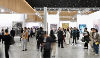 西岸藝博會現(xiàn)場：藝術市場的“當下進行時”
