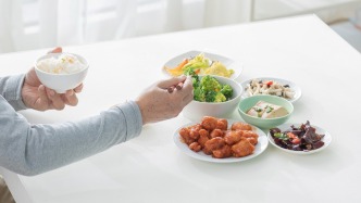 科学家阐明“七分饱更健康”的分子机制