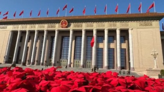 習近平舉行儀式歡迎泰國國王哇集拉隆功訪華