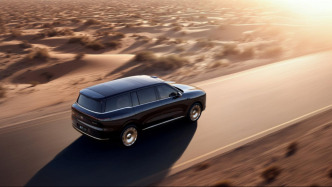 全系皆Ultra！上汽旗舰智己LS9准备掀翻30万级大六座SUV市场