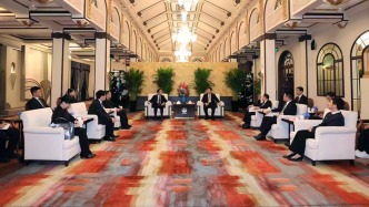 宋濤會見中國國民黨副主席張榮恭一行