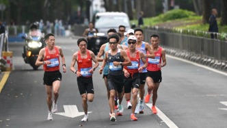 全運(yùn)會(huì)歷史首個(gè)跨境馬拉松何杰、張德順分獲男女組冠軍