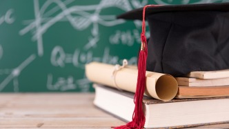 经济日报：刹住科研领域“逐帽”之风