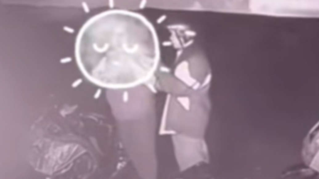 “这是贯穿人生的温暖瞬间”，沪漂女孩无助之时获陌生阿姨出手帮助