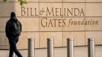 盖茨基金会三季度大幅抛售微软套现约87亿美元，机构称并非看衰AI行业