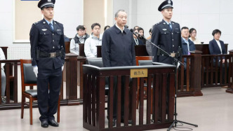 受賄1.17億余元，黑龍江省人大常委會(huì)原黨組成員李顯剛一審被判無(wú)期