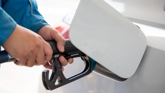 國際油價17日微跌