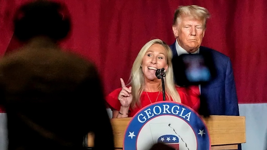 释疑|美国正上演“顺昌逆亡”大戏:与特朗普互撕的MAGA女将格林是谁