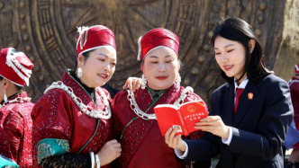 【央視快評(píng)】合力開(kāi)創(chuàng)法治中國(guó)建設(shè)新局面