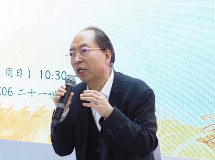 家庭教育需要“双重在场”，文学是感性的心理学