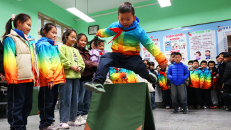 5部门：体育教师在职称评聘、福利待遇等方面与其他学科教师享受同等待遇