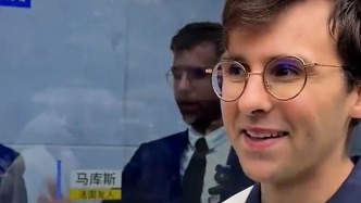 和平小屋創(chuàng)始人再回應(yīng)“收費(fèi)風(fēng)波”：對方承諾不再亂收費(fèi)，目前小屋正常運(yùn)行