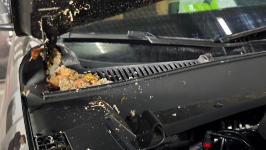 車(chē)主反映新車(chē)停車(chē)庫(kù)遭污水淋泡，武漢盤(pán)龍城萬(wàn)達(dá)廣場(chǎng)：系小區(qū)管理界面，相關(guān)單位正處理