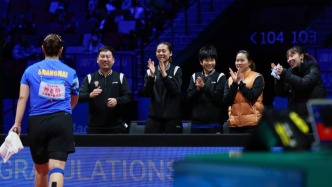 深一度｜42年再上领奖台，这是热血、青春的上海女乒