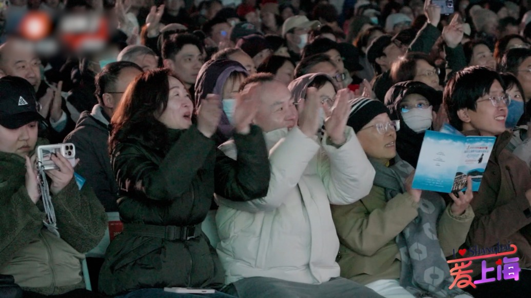 音樂暖心，雙子山下捧著姜茶聽音樂會