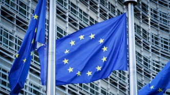 歐盟大轉(zhuǎn)彎：放寬標志性科技強監(jiān)管，“不能淪為美中的附庸”