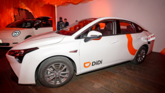 蛰伏程维，手握两张好牌？