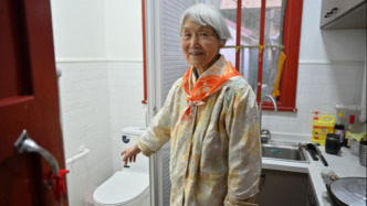 新華時(shí)評(píng)：告別“拎馬桶”是民生“大文章”