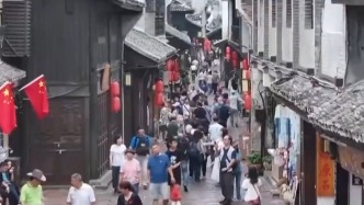 10月份我國消費(fèi)市場保持平穩(wěn)增長