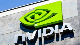 高光業(yè)績(jī)難以緩解市場(chǎng)焦慮情緒，英偉達(dá)股價(jià)經(jīng)歷“過(guò)山車(chē)”，達(dá)利歐稱(chēng)“泡沫還未戳破”