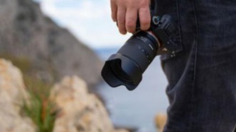 攝影師戴建峰起訴視覺(jué)中國(guó)侵權(quán)案一審判決：獲賠1.5萬(wàn)元，視覺(jué)中國(guó)需公開(kāi)道歉