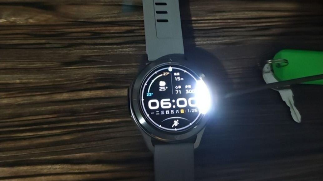 南京一律師質(zhì)疑小米潛水手表虛假宣傳，已向法院提交起訴書