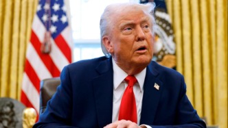 特朗普：澤連斯基必須同意美國(guó)支持的和平計(jì)劃