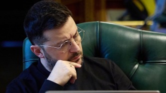 特朗普緊逼，澤連斯基艱難抉擇：放棄尊嚴(yán)還是失去美國？