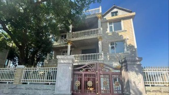 影子调查｜“博导”郭伟的双面人生：江西小镇高中毕业，村里不确定其是否上过大学