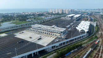 經(jīng)濟日報金觀平：擴大開放更要統(tǒng)籌好發(fā)展和安全