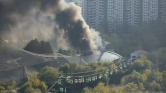 鄭州市動物園通報“鳥語林陽光板起火”：未造成人員和動物傷亡