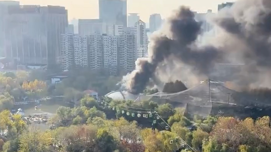 鄭州市動(dòng)物園發(fā)生火災(zāi)，園方：第三方施工導(dǎo)致，未造成動(dòng)物逃逸
