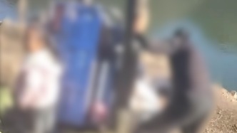 “不救一輩子過意不去”，老人駕三輪載倆娃沖下斜坡，男子與多名路人齊施救