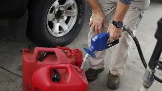 团伙制售伪劣柴油案值八千余万，国务院安委办公布整治黑加油点案例