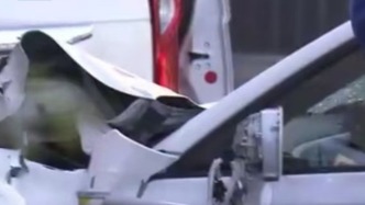 日本東京發(fā)生一起機(jī)動(dòng)車沖入人行道事故，多人受傷