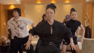 熱度超10億！今年最火的喜劇，周深、單依純等明星競(jìng)相模仿