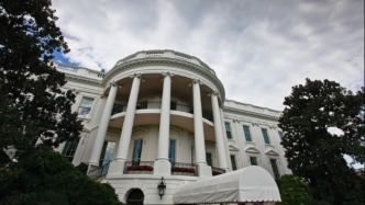 白宫：特朗普对打击所谓“贩毒船”行动表示满意，攻击将继续