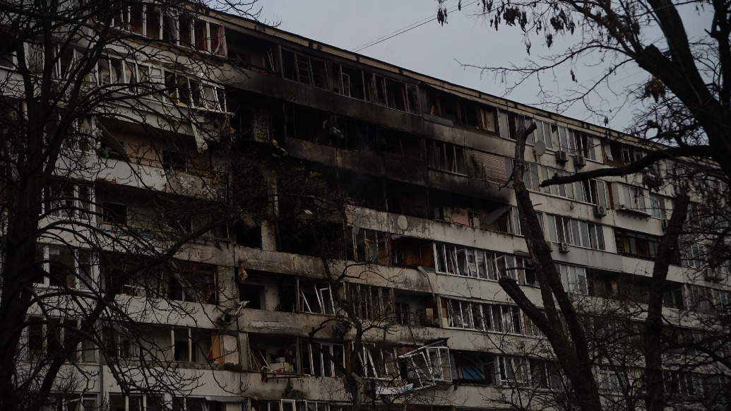 俄軍空襲致基輔多地供暖中斷，烏首都實(shí)施緊急斷電措施