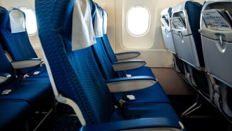 購票階段經(jīng)濟艙鎖座率近四成：江蘇消保委約談十航司限期整改