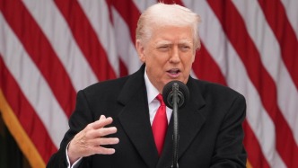 特朗普先后与中日领导人通话，对日本的“战略冒进”踩下刹车