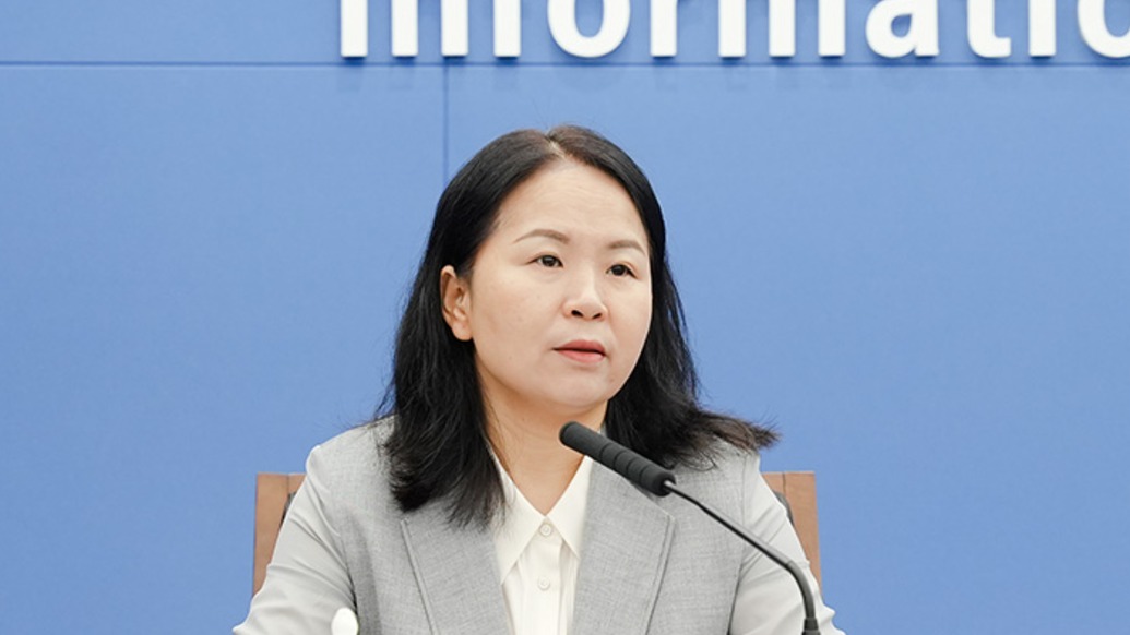 重庆市江北区撤销后，原副区长吴亚莉调任大足区委常委