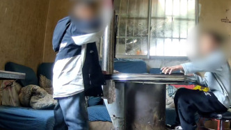 兩名9歲男孩偷喝酒“拼”進(jìn)醫(yī)院，家長后怕：會加強(qiáng)監(jiān)管