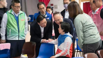 周霽、農融探望慰問火災傷者和受影響居民