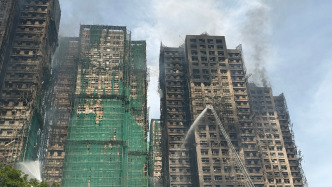 香港政务司司长陈国基：安全起见，应尽快推进金属棚架取代竹棚架