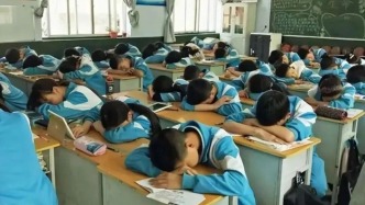 河南洛阳一小学收“午休费”？教体局：已责令退还，将处理责任人