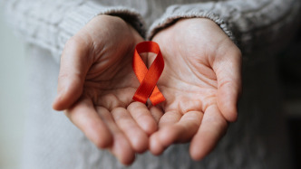 今年以來上海已報(bào)告艾滋病病毒感染者1109例，性傳播為主要感染途徑