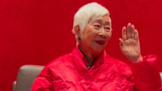 人艺《小郡之秋》首轮演出收官，99岁卢燕感谢被大家记得